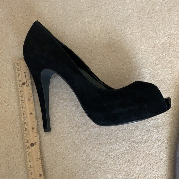Michael Shannon Black Suede Peep Toe heels - Picture 7 of 9